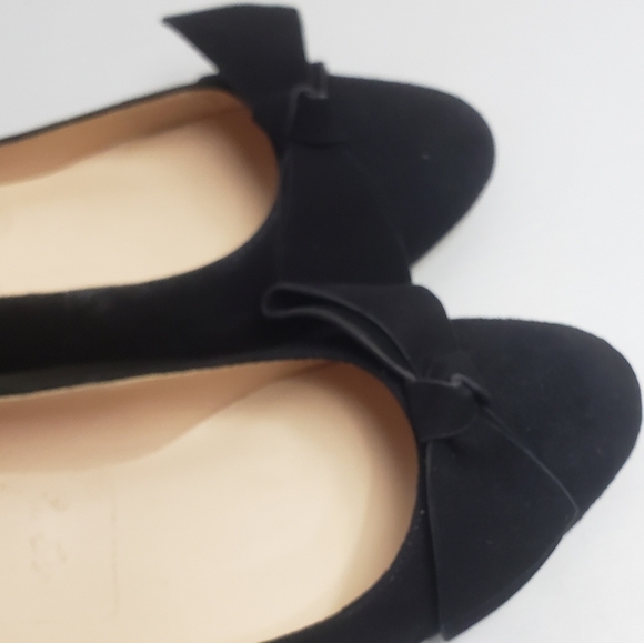 NEW! KATE SPADE Pauline Black Suede Slip On Bow Heels 7. - Picture 3 of 9